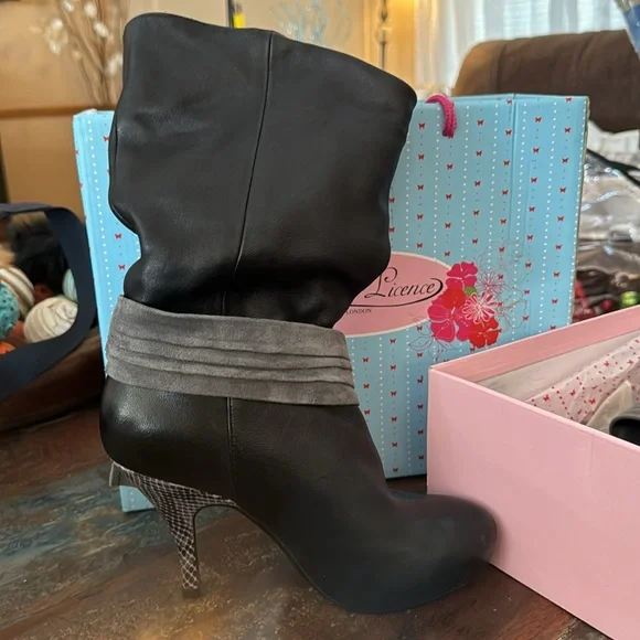 Poetic License Femininity M060 snake skin Hill - Picture 2 of 5